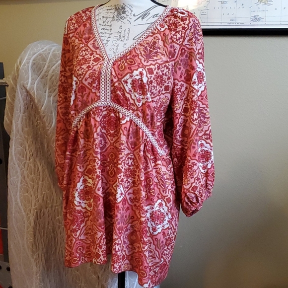 Pretty tunic - Picture 3 of 5